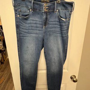 Torrid Super Soft Jean Jegging